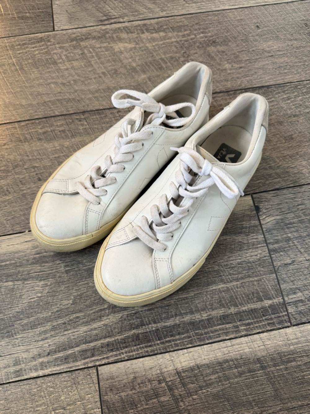 Veja Sneakers